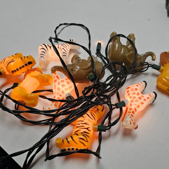 Zoo Safari Wild Animal String Light Jungle Giraffe Zebra Elephant Tiger Works - Picture 1 of 12